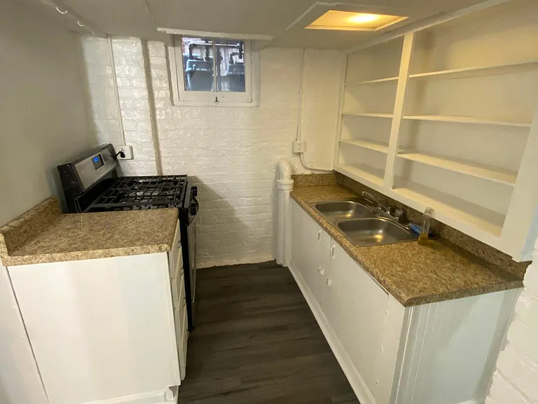 2217 Floyd Ave #C — Photo 10