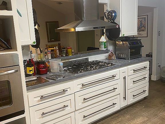 5th image of 15823 Shetland Ave