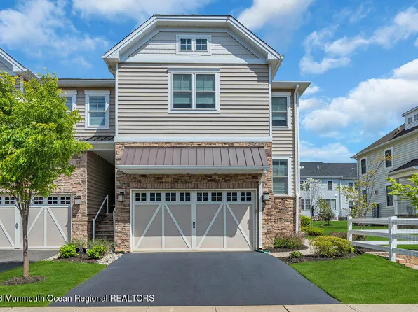 28 Malcolm Way, Lincroft, NJ 07738