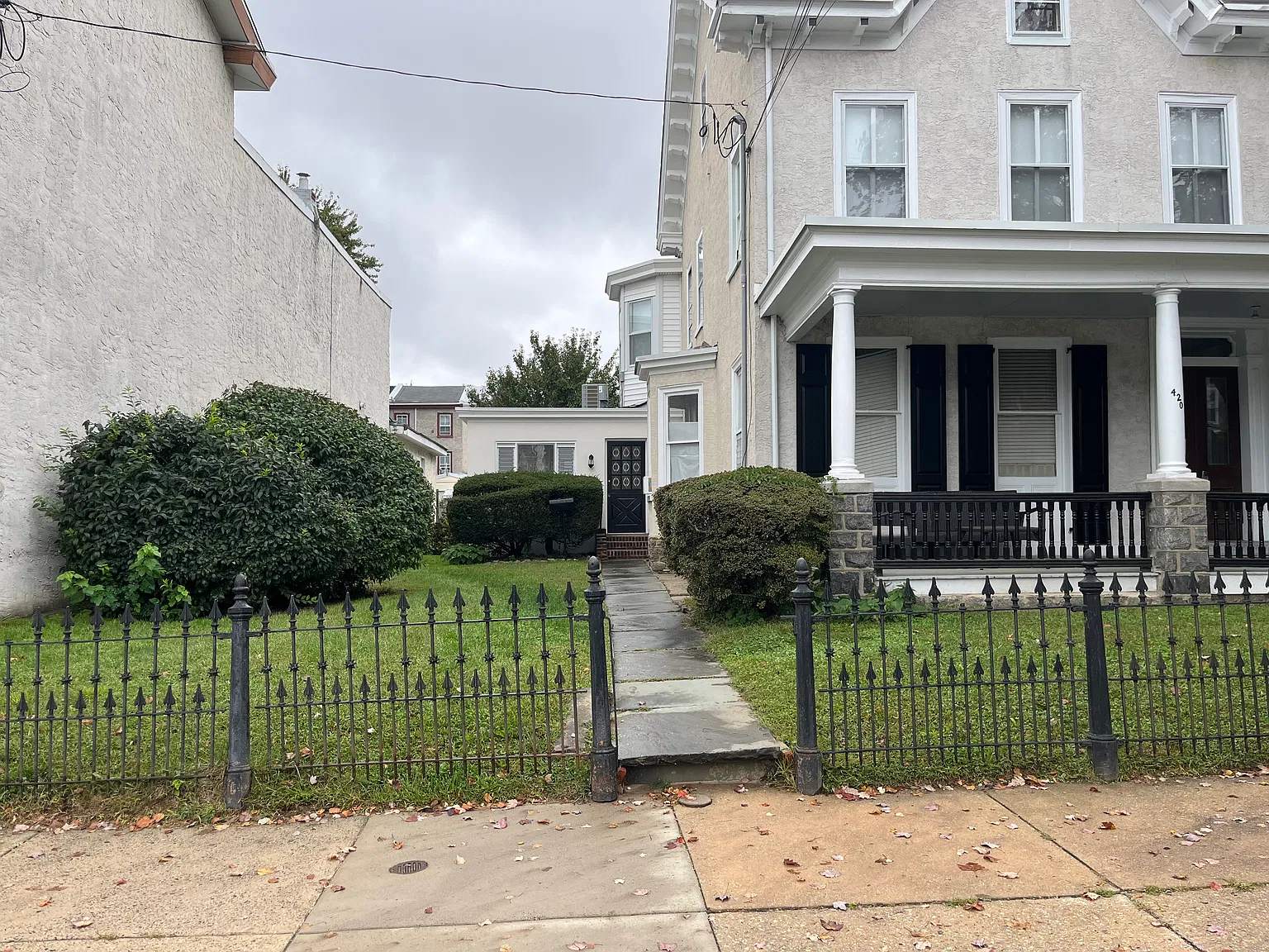 3 bed, 1950 sqft, $2,750 — Photo 2