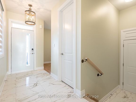 5th image of 80 Settlers Rd E
