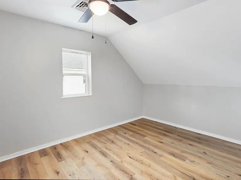 39 Battey St #2 — Photo 4