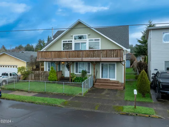 718 NE Eads St, Newport, OR 97365