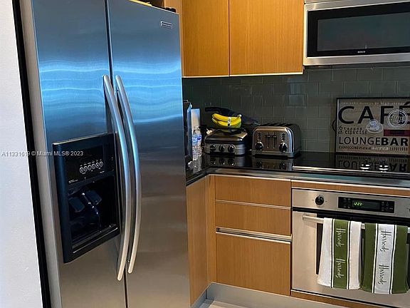 3rd image of 1060 Brickell Ave APT 3413