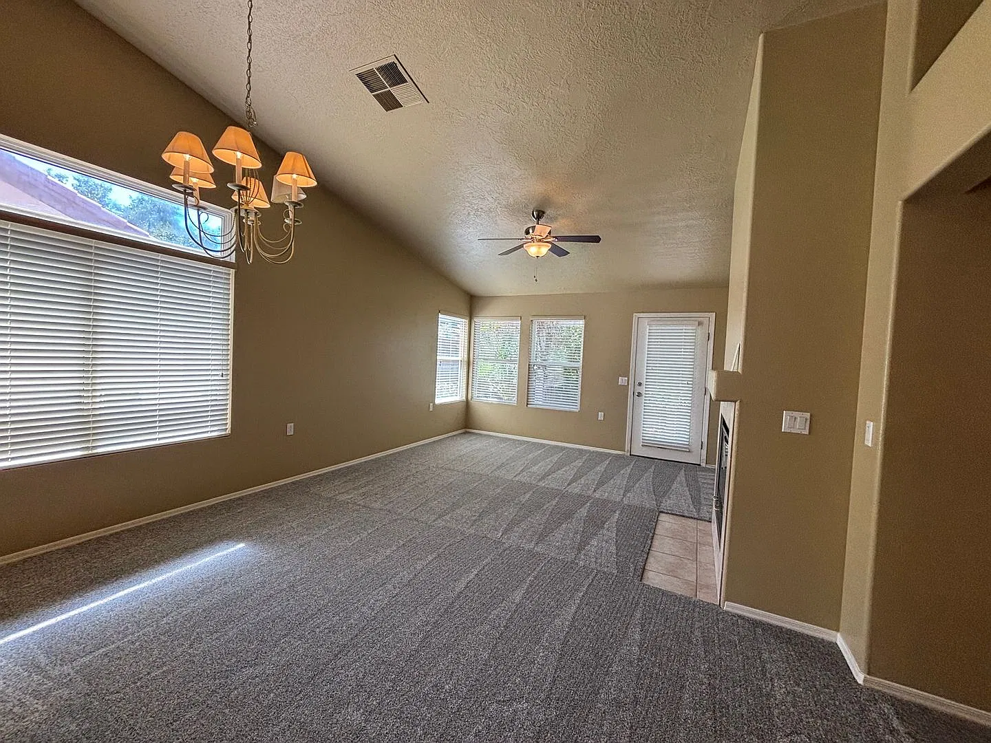 Home For Rent In Sun River — Photo 2