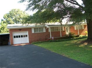 229 Bedford Dr, Eden, NC 27288