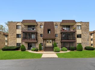 4955 134th Pl APT 3B, Crestwood, IL 60418