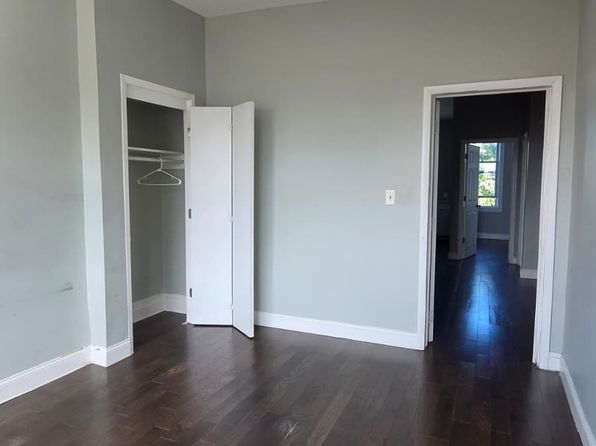 146 36th St APT 3