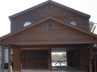 106 Fm 2031 Beach Rd, Matagorda, TX 77457