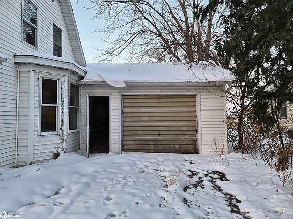 3rd image of 418 4th St
