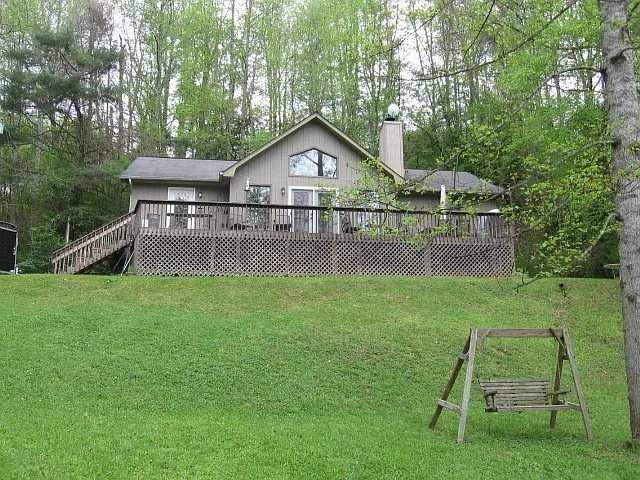 846 S Country Club Dr — Photo 2