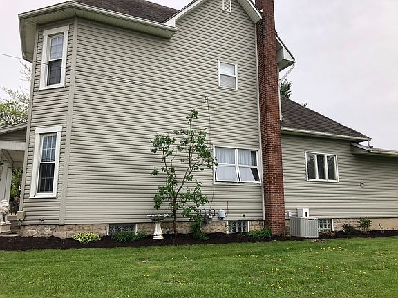 3rd image of 203 N High St