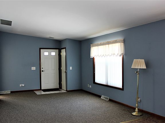 4th image of 3513 Blue Heron Cir