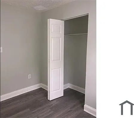 5035 D St SE #103 — Photo 8