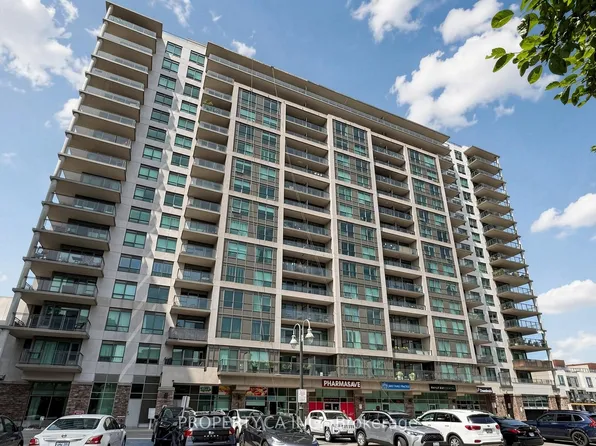 1235 Bayly St #614, Pickering, ON L1W 1L7