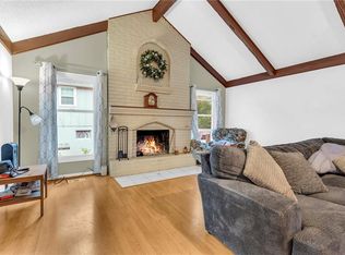 2809 Trenchard Dr, Independence, MO 64057