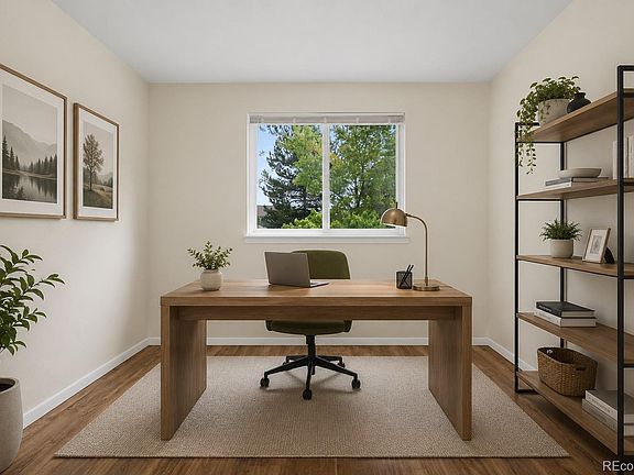 4th image of 1431 S King Court