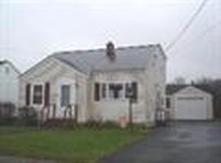 127 Beach St, Massena, NY 13662