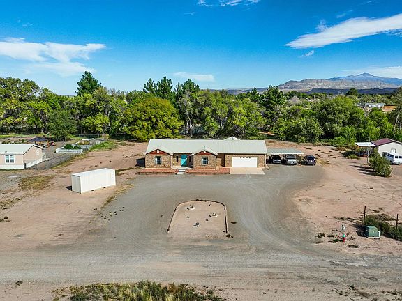 2nd image of 802 Elouise Cir