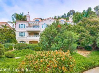 2886 Torrey Pines Rd, La Jolla, CA 92037