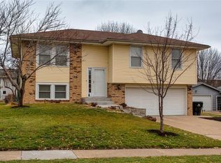 718 SE 10th St, Ankeny, IA 50021