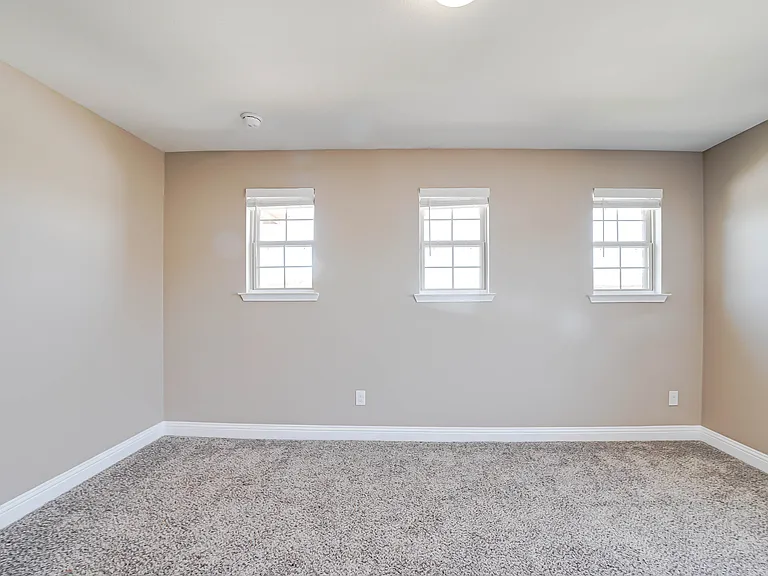 410 Club House Dr — Photo 22