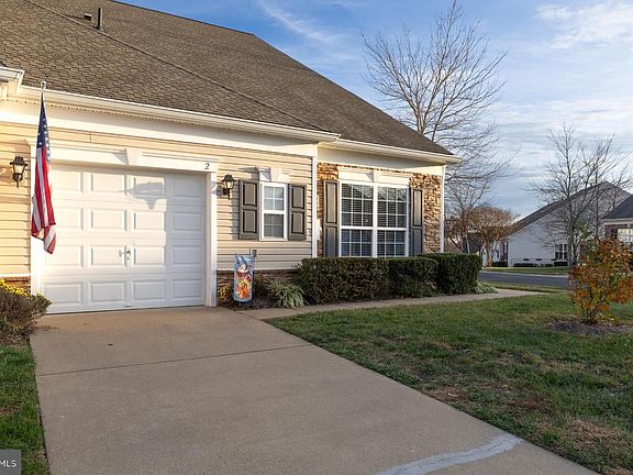 3rd image of 2 Turtle Creek Way Unit 10-4