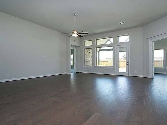Villanova - Family Room