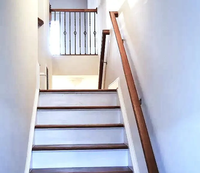 1002 Waymaker Ct — Photo 2