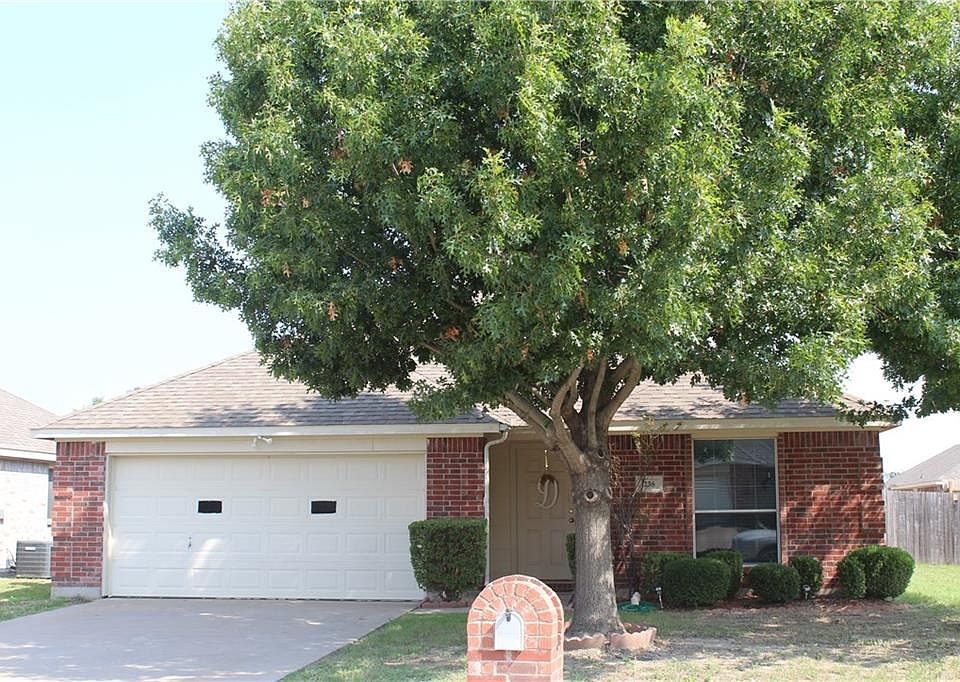 1st image of 236 Chesterfield Cir