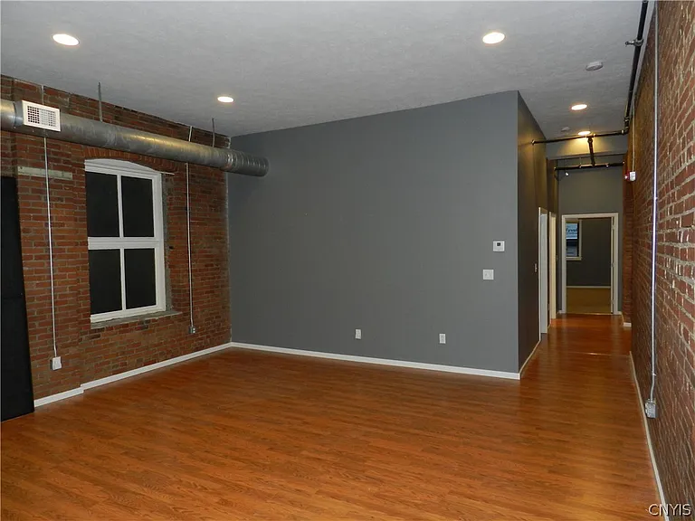 317 S Clinton St #3A — Photo 3