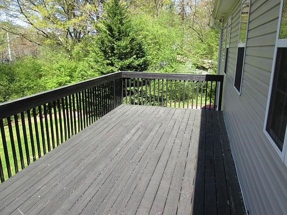 4th image of 58 Sundown Dr