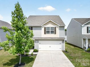 8128 Derby Woods Ln, Charlotte, NC 28214