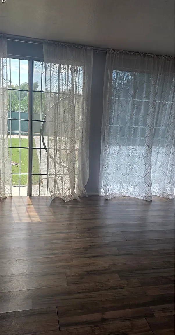 2 bed, 1.0 bath, 1864 sqft, $1,500 — Photo 4