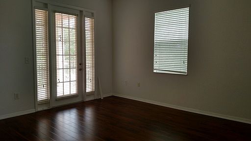 4th image of 970 Peggy Cir APT 604