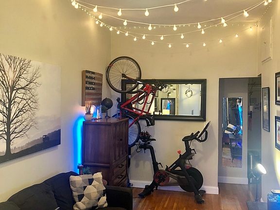 5th image of 255 W 75th St APT 3F
