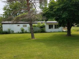 14832 E Lee Rd, Albion, NY 14411