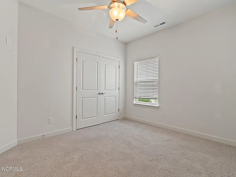 3219 Bay Winds Dr — Photo 17