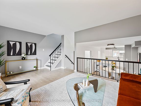 2nd image of 65 Godstone Rd #114