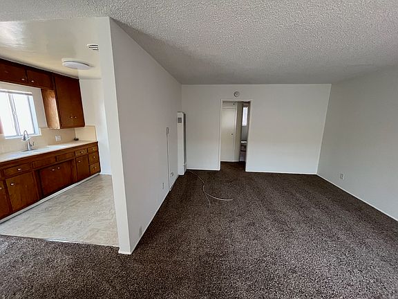 3rd image of 1959 Cedar Ave APT 6