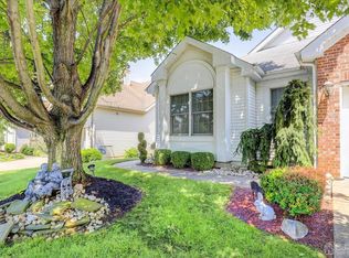 15 Dawson Ln, Monroe Township, NJ 08831