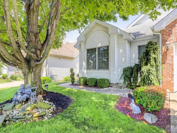 15 Dawson Ln, Monroe Township, NJ 08831