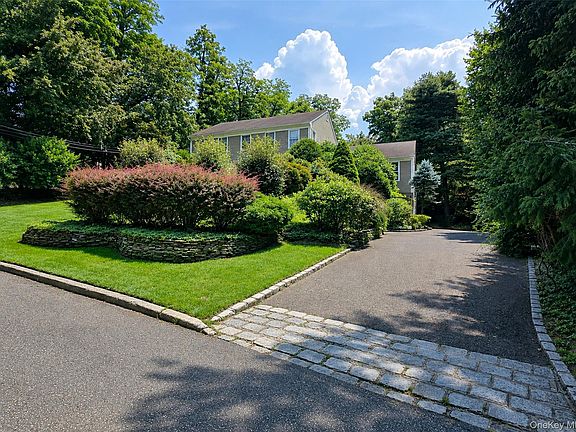 2nd image of 16 Woodhull Road