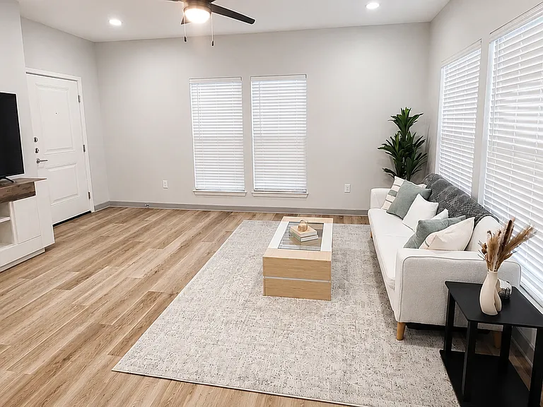 2100 S 19th St #2201 — Photo 3