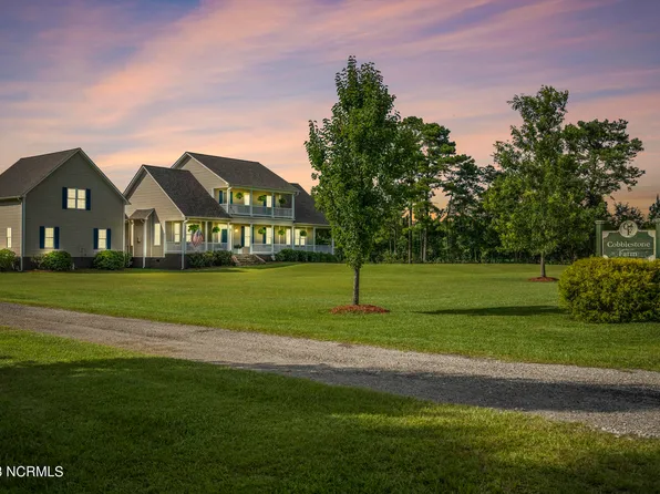 1804 Highsmith Road, Burgaw, NC 28425