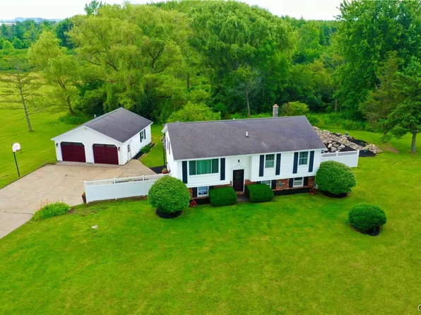 4820 Valentine Rd, Auburn, NY 13021