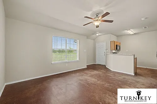 121 Lindas Creek Ln Photo 1