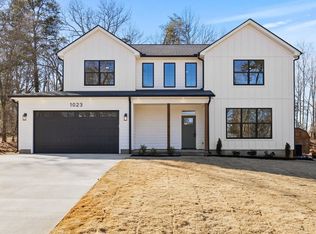 1023 Lakeview Cir, Greer, SC 29651