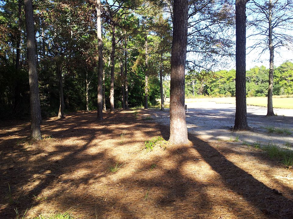 2nd image of 182 Hill Dr