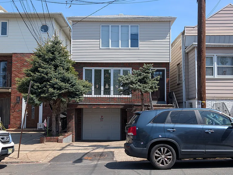 180 McAdoo Ave #2 — Photo 5